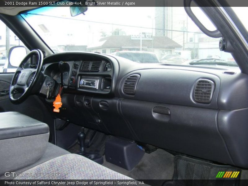 Dashboard of 2001 Ram 1500 SLT Club Cab 4x4
