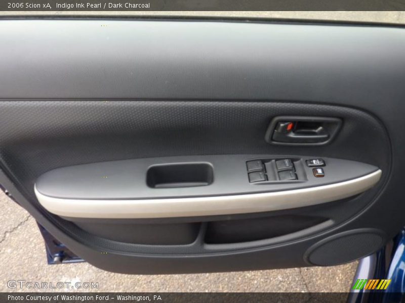 Indigo Ink Pearl / Dark Charcoal 2006 Scion xA