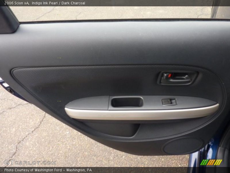 Indigo Ink Pearl / Dark Charcoal 2006 Scion xA