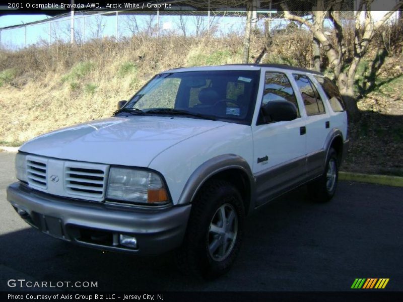 Arctic White / Graphite 2001 Oldsmobile Bravada AWD