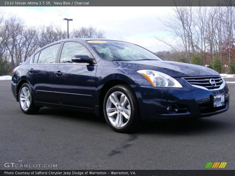 Front 3/4 View of 2010 Altima 3.5 SR