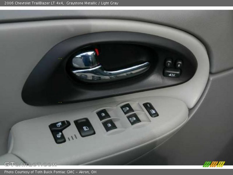 Graystone Metallic / Light Gray 2006 Chevrolet TrailBlazer LT 4x4