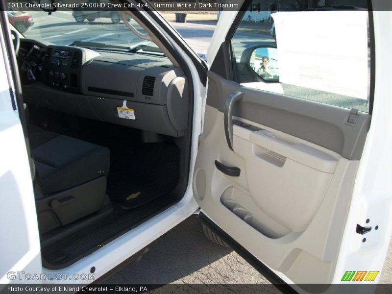 Summit White / Dark Titanium 2011 Chevrolet Silverado 2500HD Crew Cab 4x4