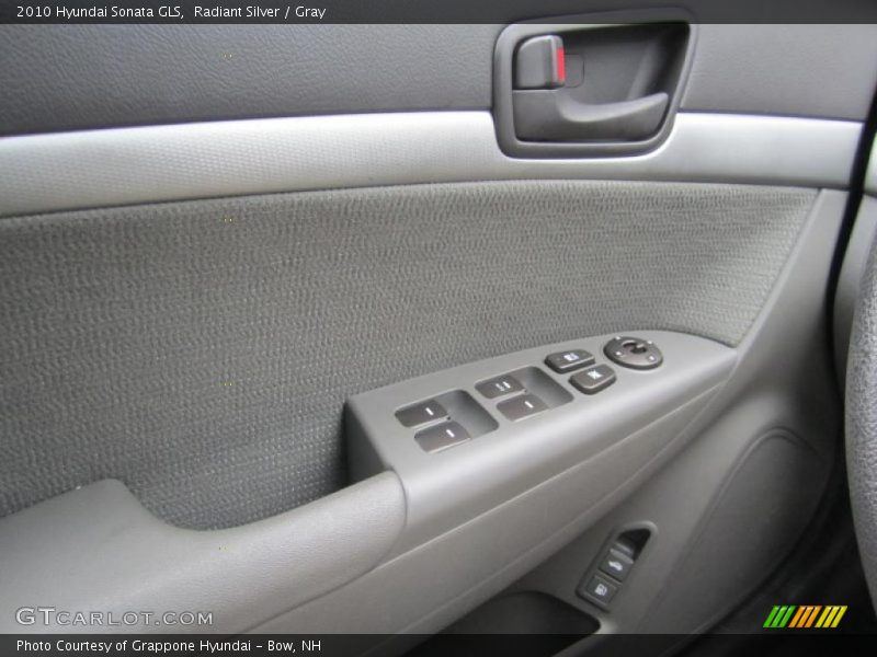 Radiant Silver / Gray 2010 Hyundai Sonata GLS