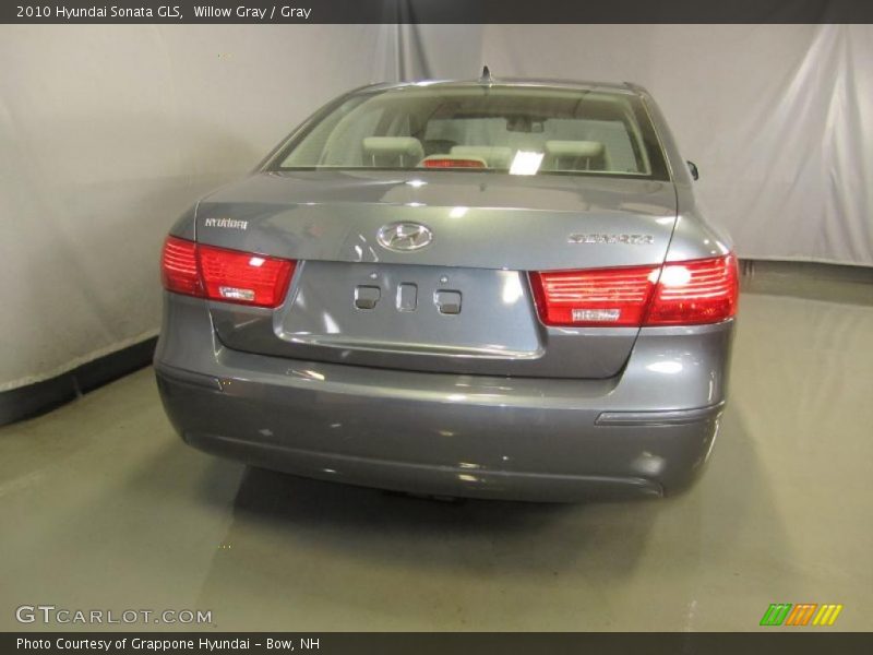 Willow Gray / Gray 2010 Hyundai Sonata GLS