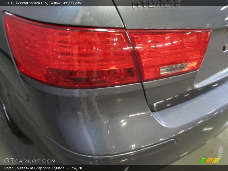 Willow Gray / Gray 2010 Hyundai Sonata GLS
