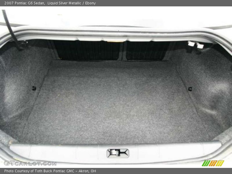 Liquid Silver Metallic / Ebony 2007 Pontiac G6 Sedan