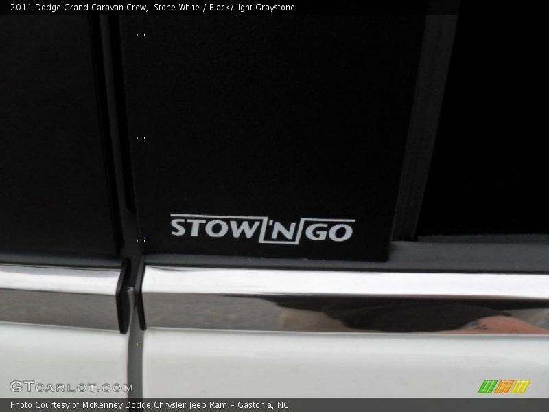 Stone White / Black/Light Graystone 2011 Dodge Grand Caravan Crew