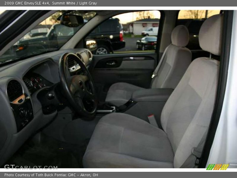 Summit White / Light Gray 2009 GMC Envoy SLE 4x4