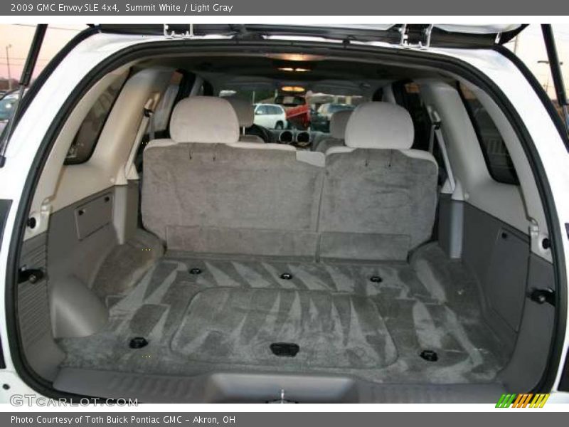 Summit White / Light Gray 2009 GMC Envoy SLE 4x4