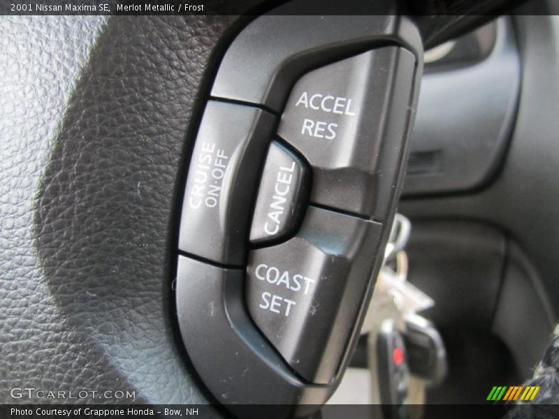 Merlot Metallic / Frost 2001 Nissan Maxima SE