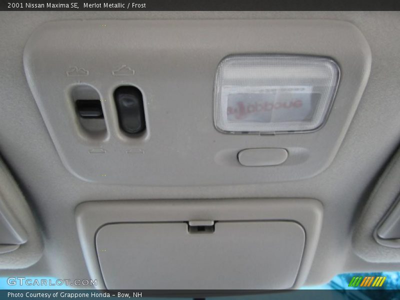 Merlot Metallic / Frost 2001 Nissan Maxima SE