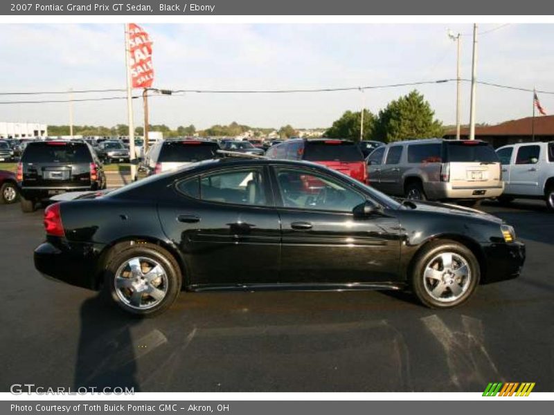 Black / Ebony 2007 Pontiac Grand Prix GT Sedan