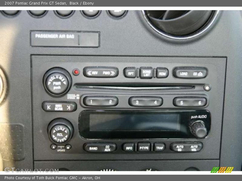 Black / Ebony 2007 Pontiac Grand Prix GT Sedan