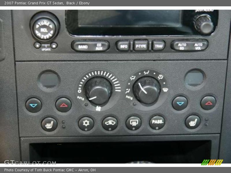 Black / Ebony 2007 Pontiac Grand Prix GT Sedan
