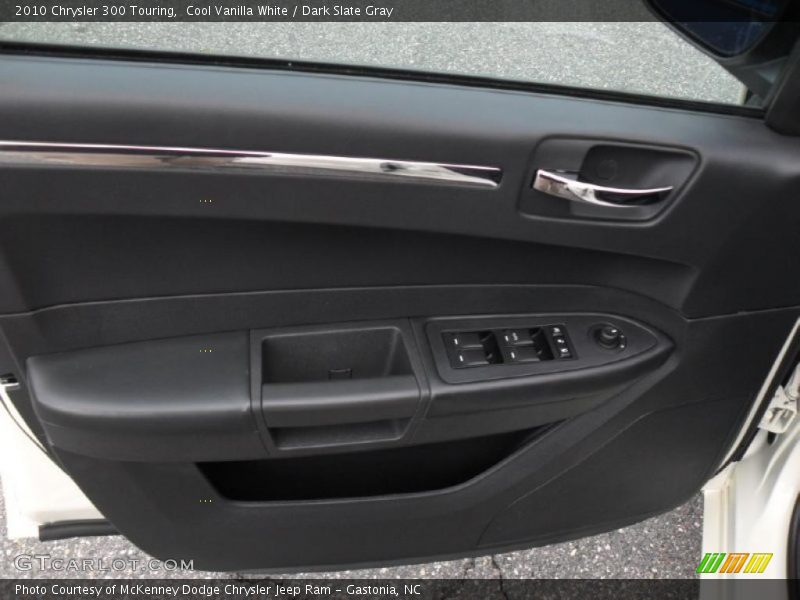 Cool Vanilla White / Dark Slate Gray 2010 Chrysler 300 Touring