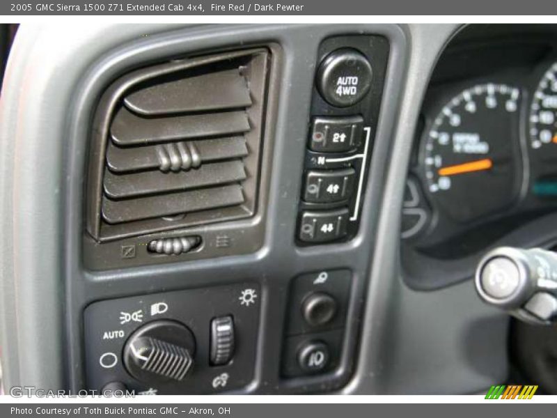 Fire Red / Dark Pewter 2005 GMC Sierra 1500 Z71 Extended Cab 4x4