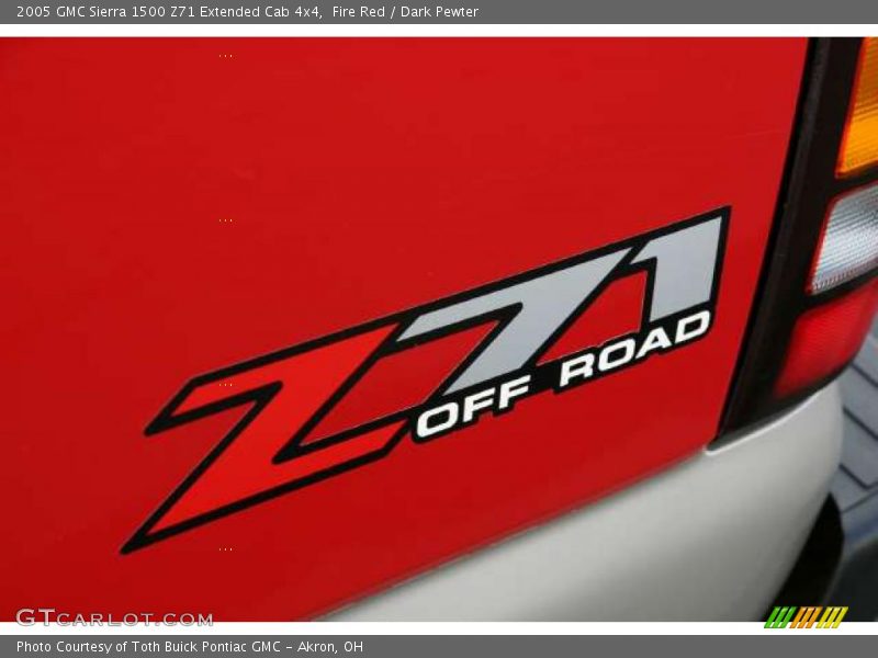 Fire Red / Dark Pewter 2005 GMC Sierra 1500 Z71 Extended Cab 4x4