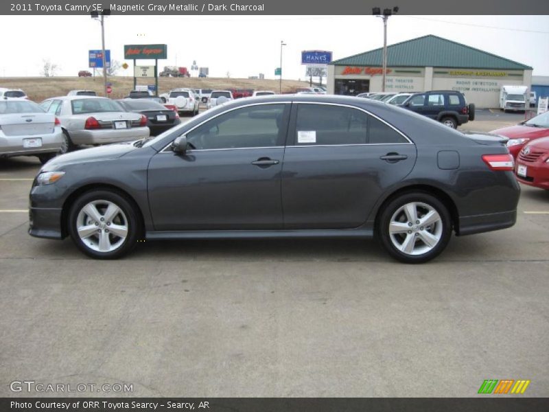 Magnetic Gray Metallic / Dark Charcoal 2011 Toyota Camry SE