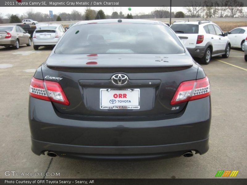 Magnetic Gray Metallic / Dark Charcoal 2011 Toyota Camry SE