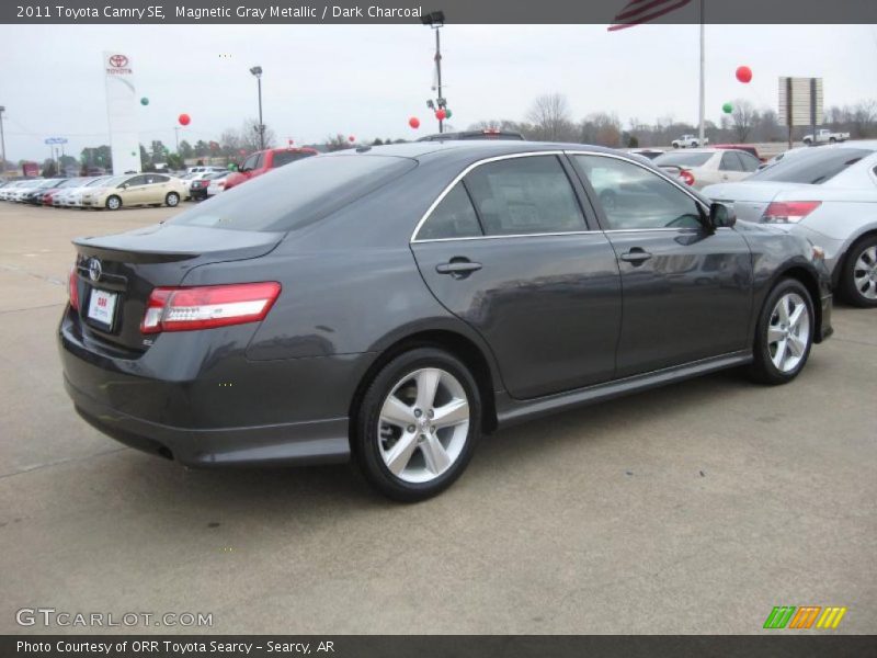 Magnetic Gray Metallic / Dark Charcoal 2011 Toyota Camry SE