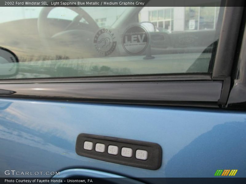 Light Sapphire Blue Metallic / Medium Graphite Grey 2002 Ford Windstar SEL