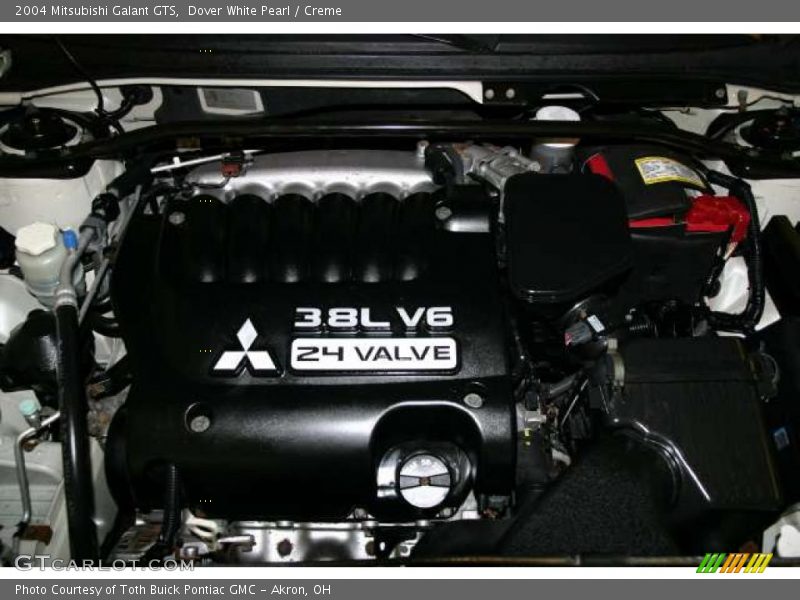 Dover White Pearl / Creme 2004 Mitsubishi Galant GTS