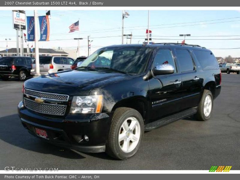 Front 3/4 View of 2007 Suburban 1500 LTZ 4x4