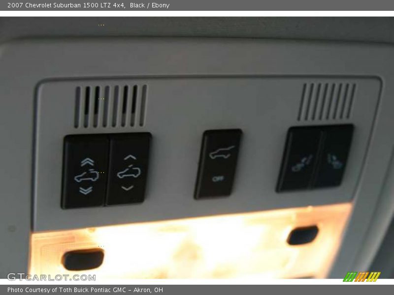 Black / Ebony 2007 Chevrolet Suburban 1500 LTZ 4x4