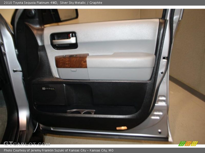Silver Sky Metallic / Graphite 2010 Toyota Sequoia Platinum 4WD