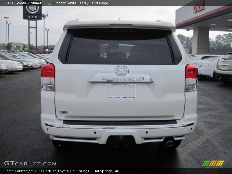 Blizzard White Pearl / Sand Beige 2011 Toyota 4Runner SR5