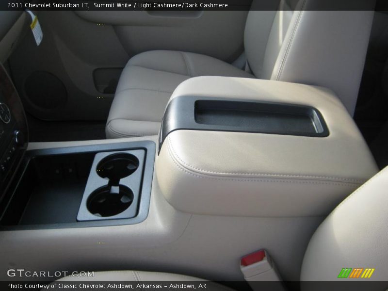 Summit White / Light Cashmere/Dark Cashmere 2011 Chevrolet Suburban LT