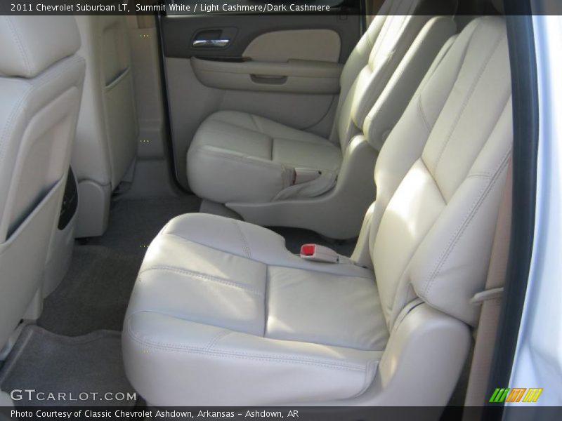 Summit White / Light Cashmere/Dark Cashmere 2011 Chevrolet Suburban LT