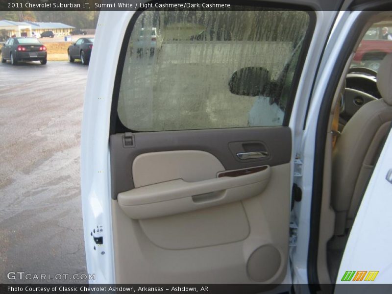Summit White / Light Cashmere/Dark Cashmere 2011 Chevrolet Suburban LT