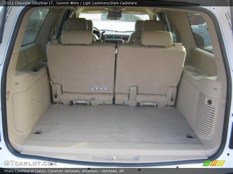 Summit White / Light Cashmere/Dark Cashmere 2011 Chevrolet Suburban LT