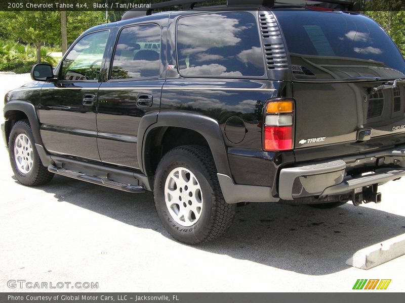 Black / Tan/Neutral 2005 Chevrolet Tahoe 4x4
