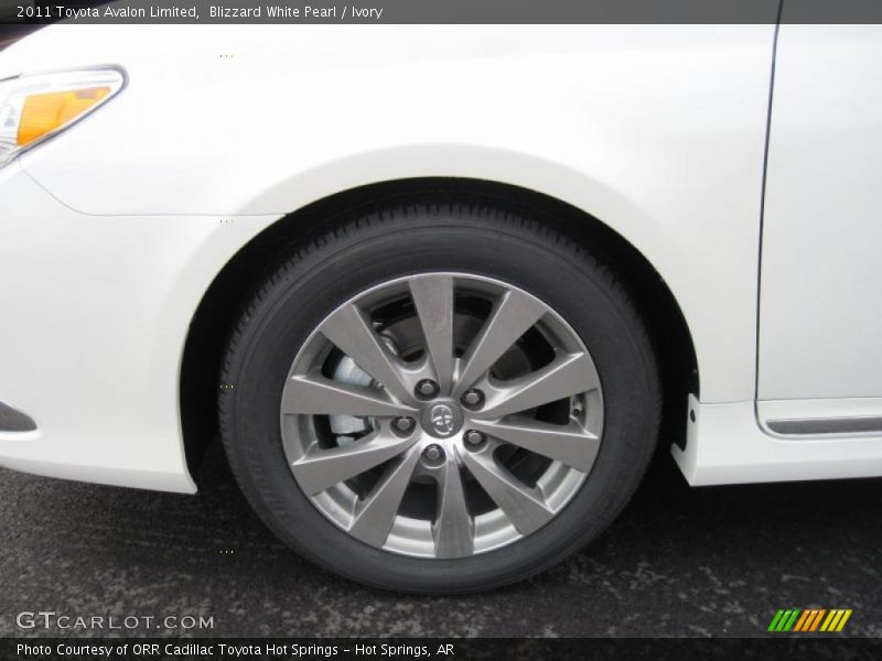 Blizzard White Pearl / Ivory 2011 Toyota Avalon Limited
