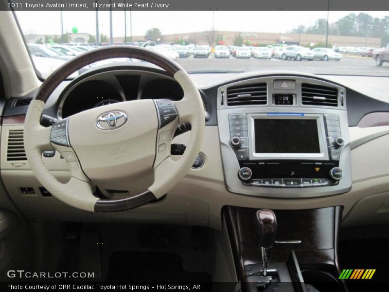 Blizzard White Pearl / Ivory 2011 Toyota Avalon Limited
