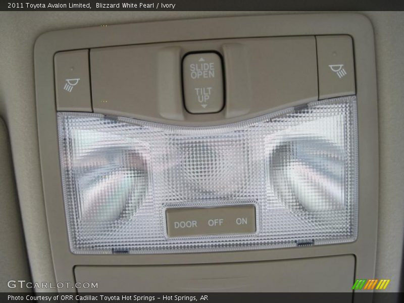 Blizzard White Pearl / Ivory 2011 Toyota Avalon Limited