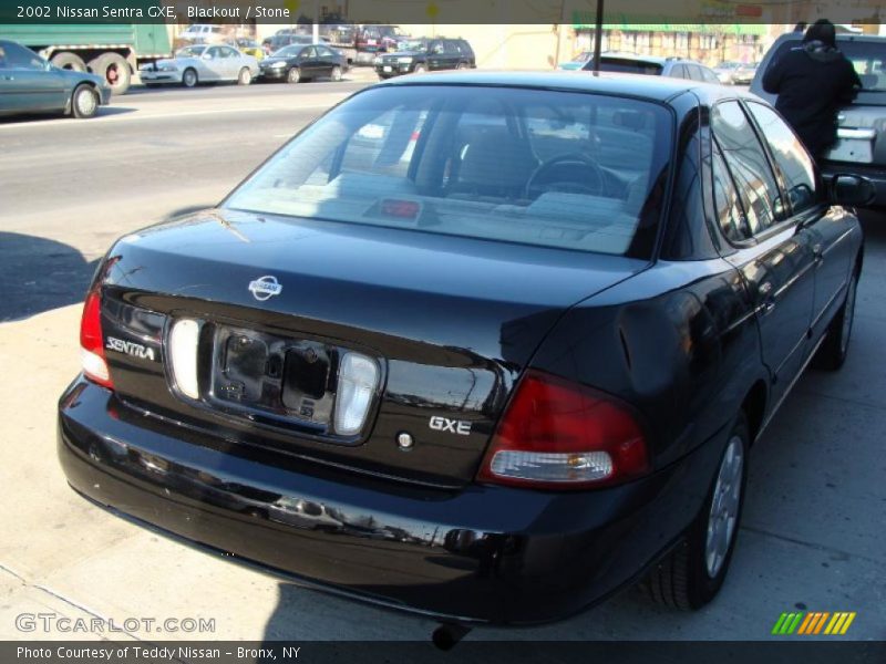 Blackout / Stone 2002 Nissan Sentra GXE