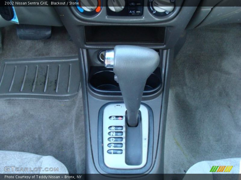 Blackout / Stone 2002 Nissan Sentra GXE