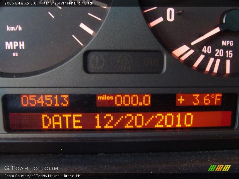 Titanium Silver Metallic / Black 2006 BMW X5 3.0i