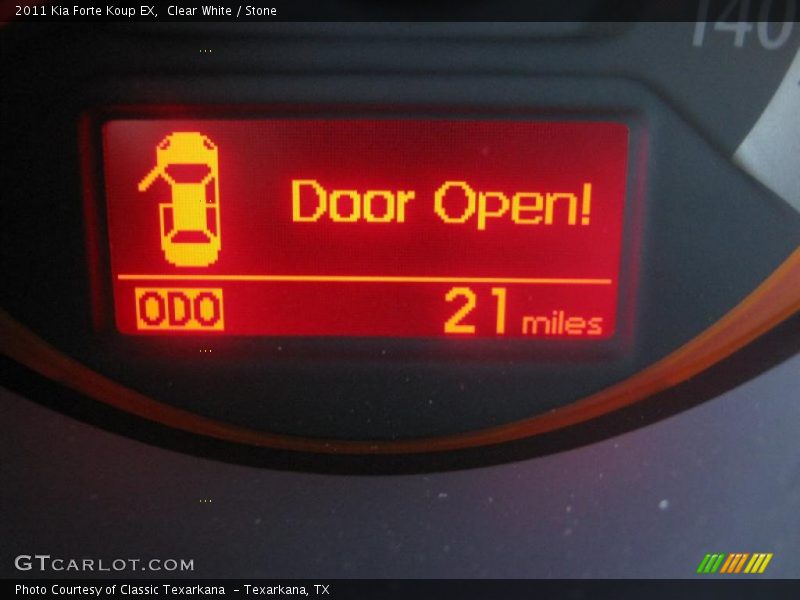 Clear White / Stone 2011 Kia Forte Koup EX