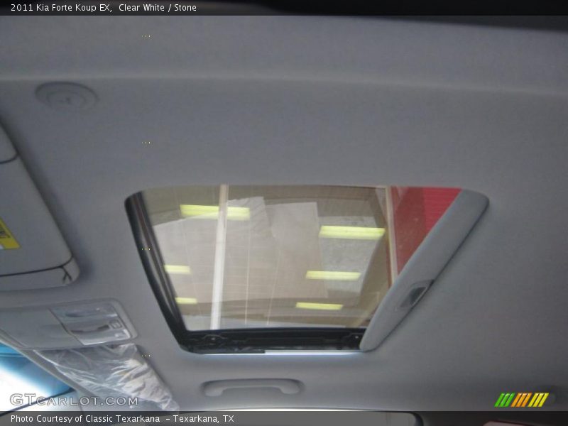 Clear White / Stone 2011 Kia Forte Koup EX