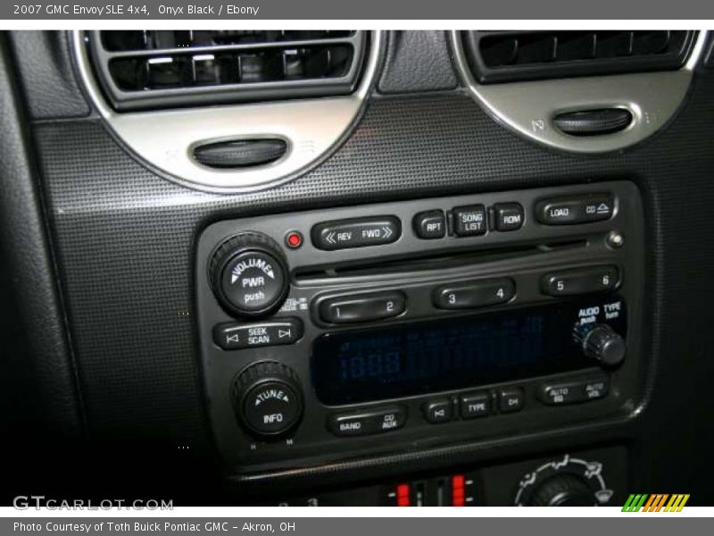 Onyx Black / Ebony 2007 GMC Envoy SLE 4x4