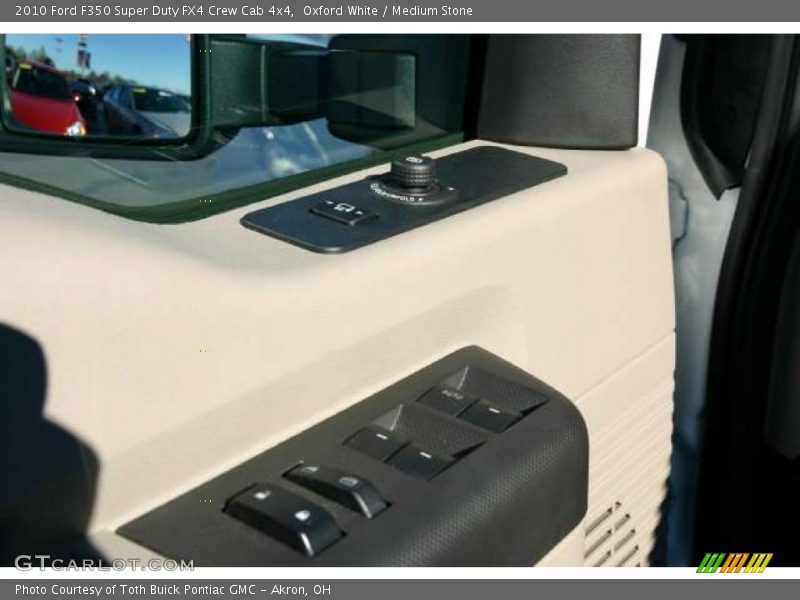 Oxford White / Medium Stone 2010 Ford F350 Super Duty FX4 Crew Cab 4x4