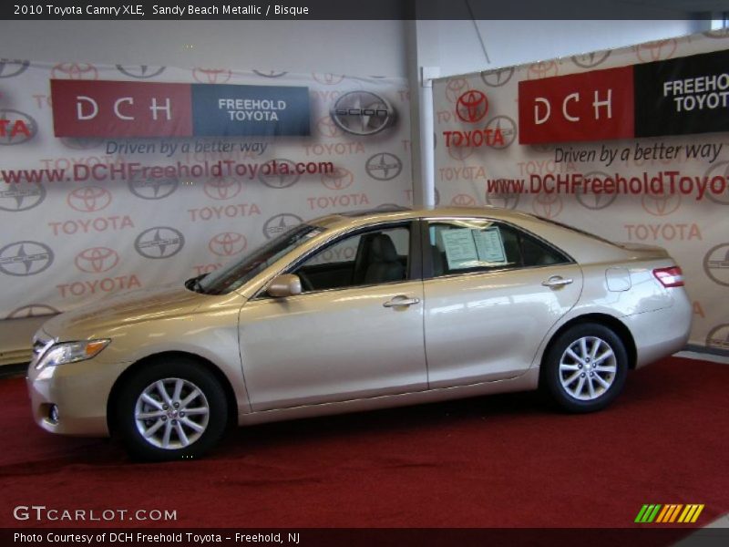 Sandy Beach Metallic / Bisque 2010 Toyota Camry XLE