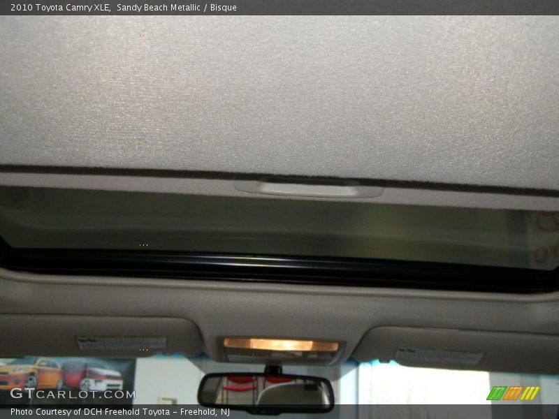 Sandy Beach Metallic / Bisque 2010 Toyota Camry XLE