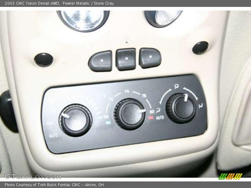 Pewter Metallic / Stone Gray 2003 GMC Yukon Denali AWD