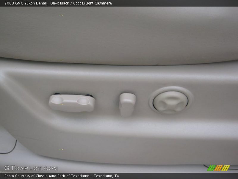 Onyx Black / Cocoa/Light Cashmere 2008 GMC Yukon Denali